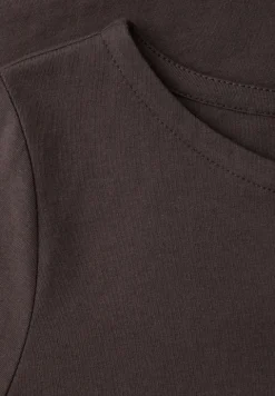 Basic T-Shirt mit U-Boot-Ausschnitt