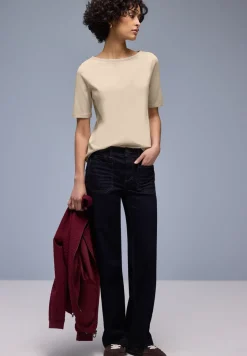 Basic T-Shirt mit U-Boot-Ausschnitt