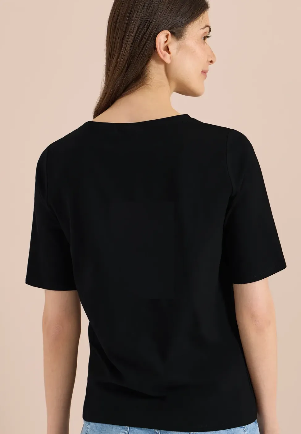 Basic T-Shirt mit U-Boot-Ausschnitt