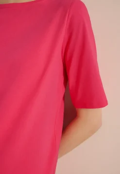 Basic T-Shirt mit U-Boot-Ausschnitt