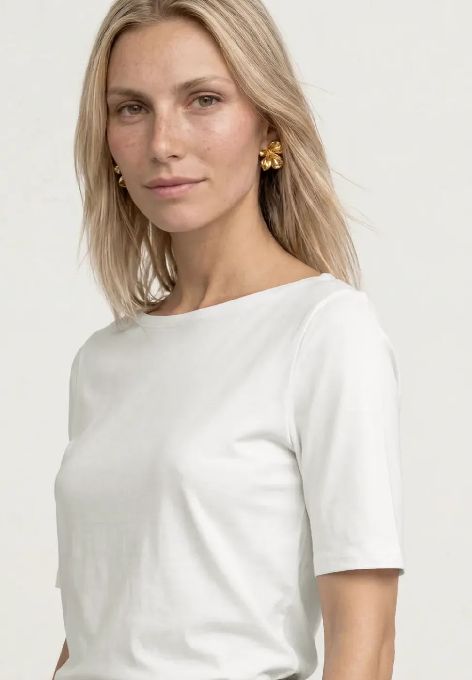 Basic T-Shirt mit U-Boot-Ausschnitt