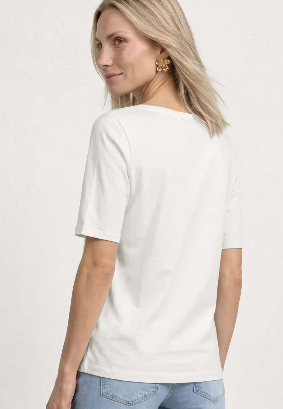 Basic T-Shirt mit U-Boot-Ausschnitt