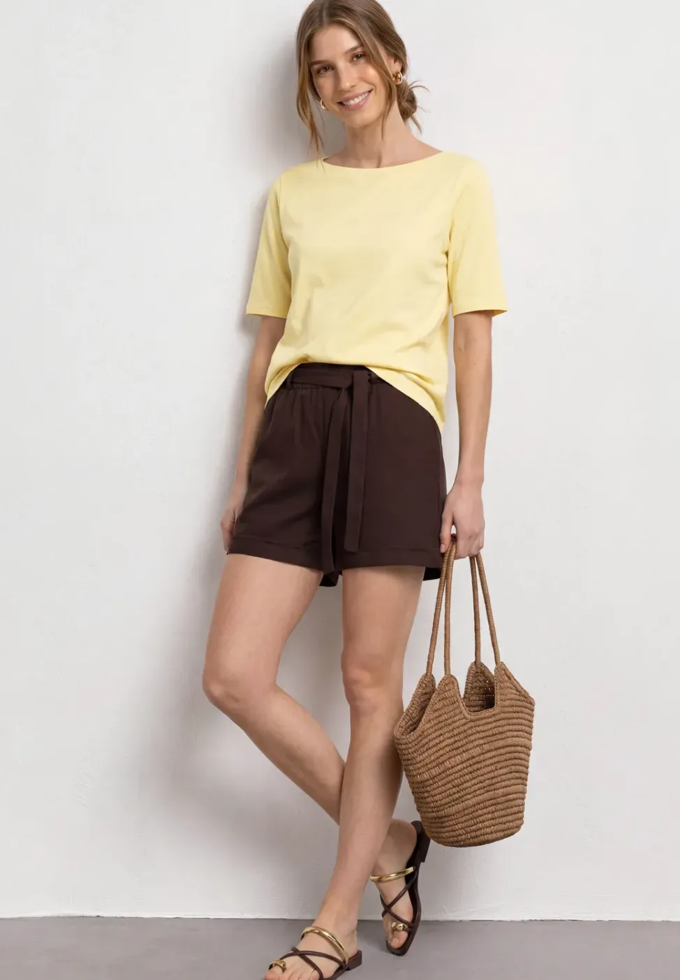 Basic T-Shirt mit U-Boot-Ausschnitt