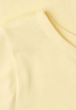 Basic T-Shirt mit U-Boot-Ausschnitt
