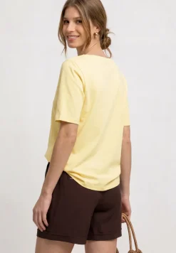 Basic T-Shirt mit U-Boot-Ausschnitt
