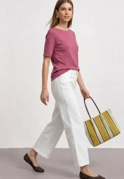 Basic T-Shirt mit U-Boot-Ausschnitt