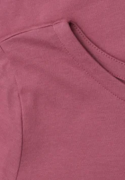 Basic T-Shirt mit U-Boot-Ausschnitt