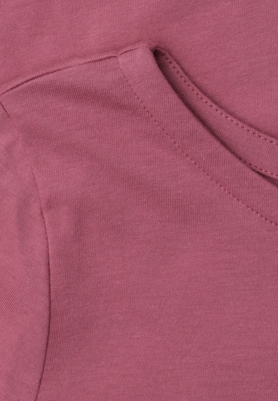 Basic T-Shirt mit U-Boot-Ausschnitt