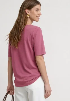 Basic T-Shirt mit U-Boot-Ausschnitt
