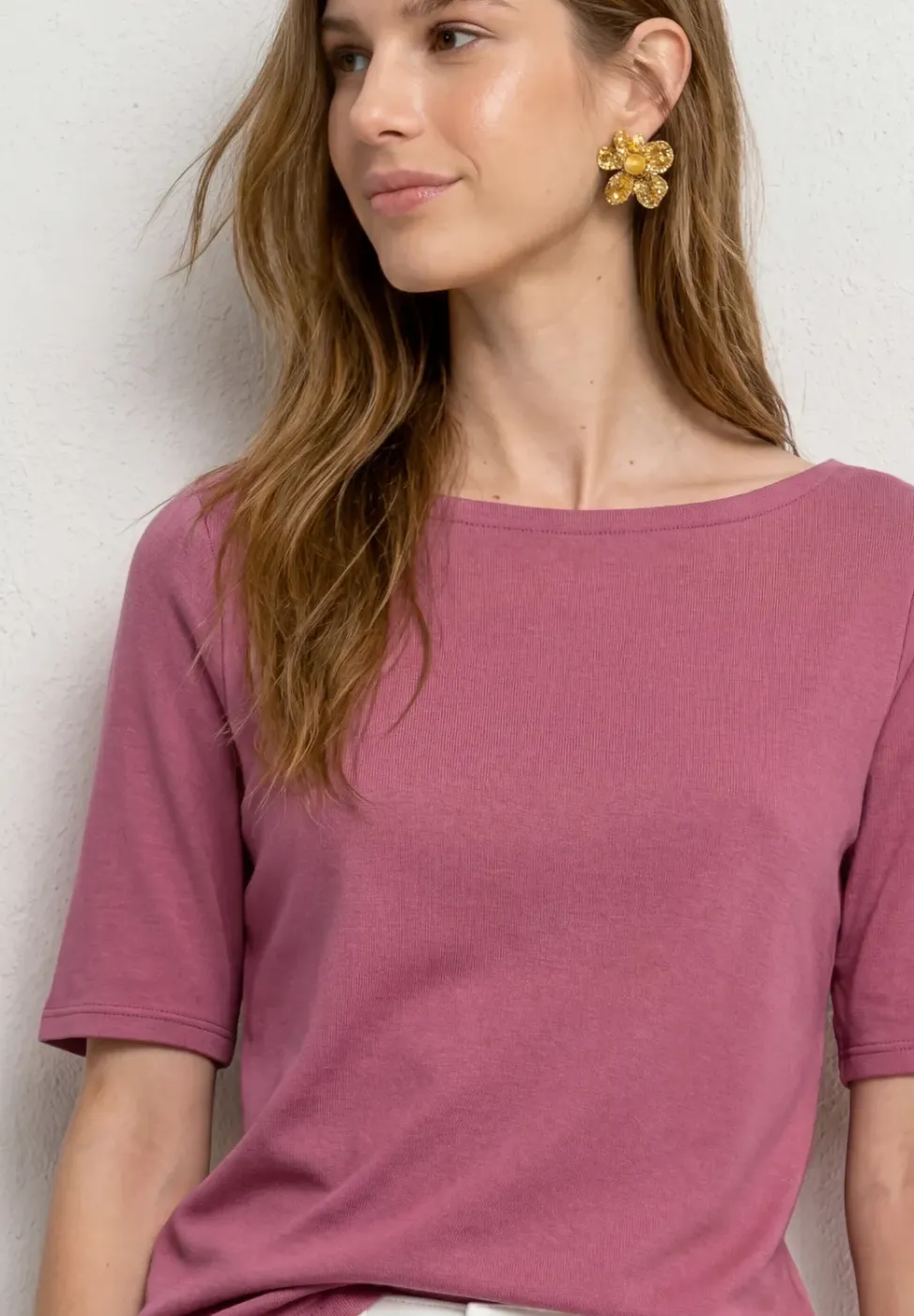 Basic T-Shirt mit U-Boot-Ausschnitt