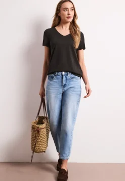 Basic T-Shirt mit V-Neck in Unifarbe