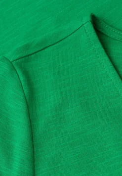 Basic T-Shirt mit V-Neck in Unifarbe