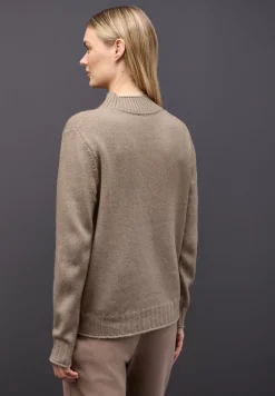 Basic Turtleneck Pullover