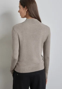 Basic Turtleneck Pullover