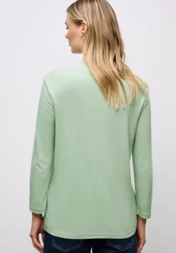 Basic Turtleneck Shirt