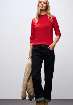 Basic Turtleneck Shirt