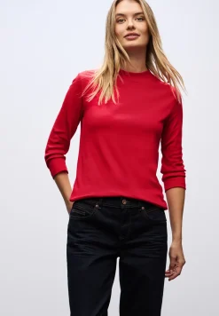 Basic Turtleneck Shirt