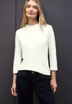 Basic Turtleneck Shirt