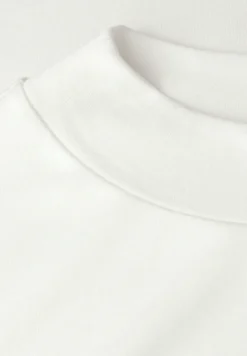 Basic Turtleneck Shirt