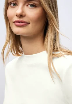 Basic Turtleneck Shirt