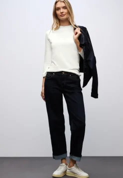 Basic Turtleneck Shirt