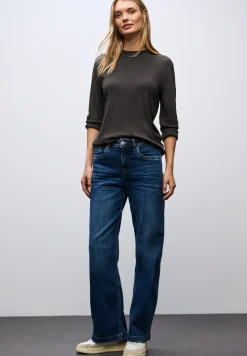 Basic Turtleneck Shirt
