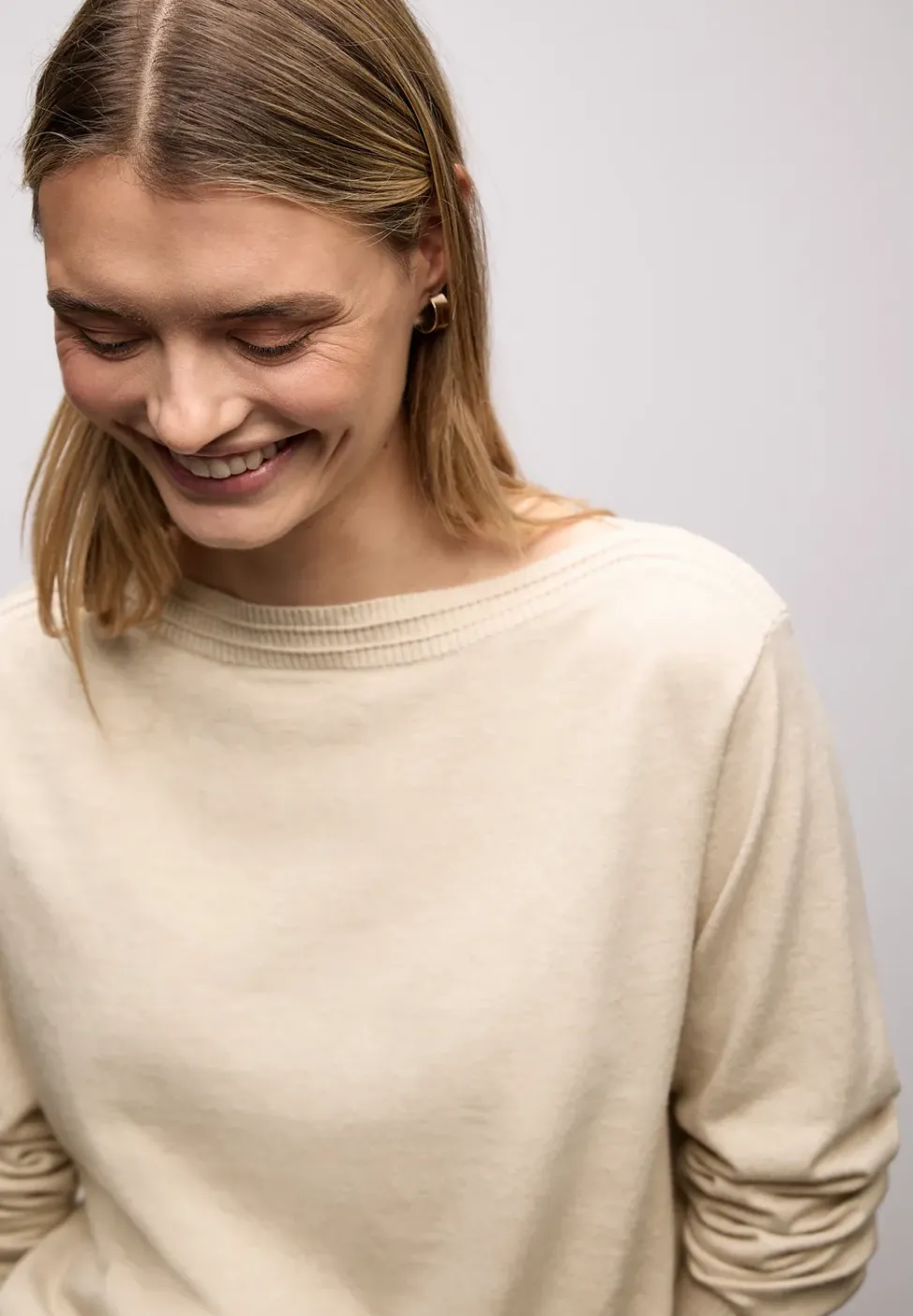 Basic U-Boot Pullover