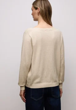 Basic U-Boot Pullover