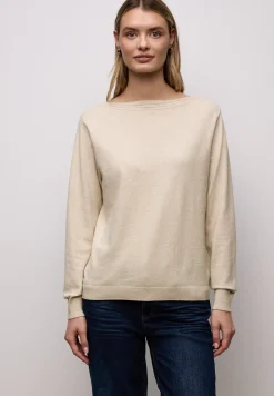 Basic U-Boot Pullover