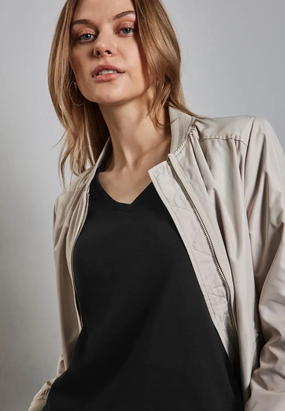Basic V-Neck Shirt