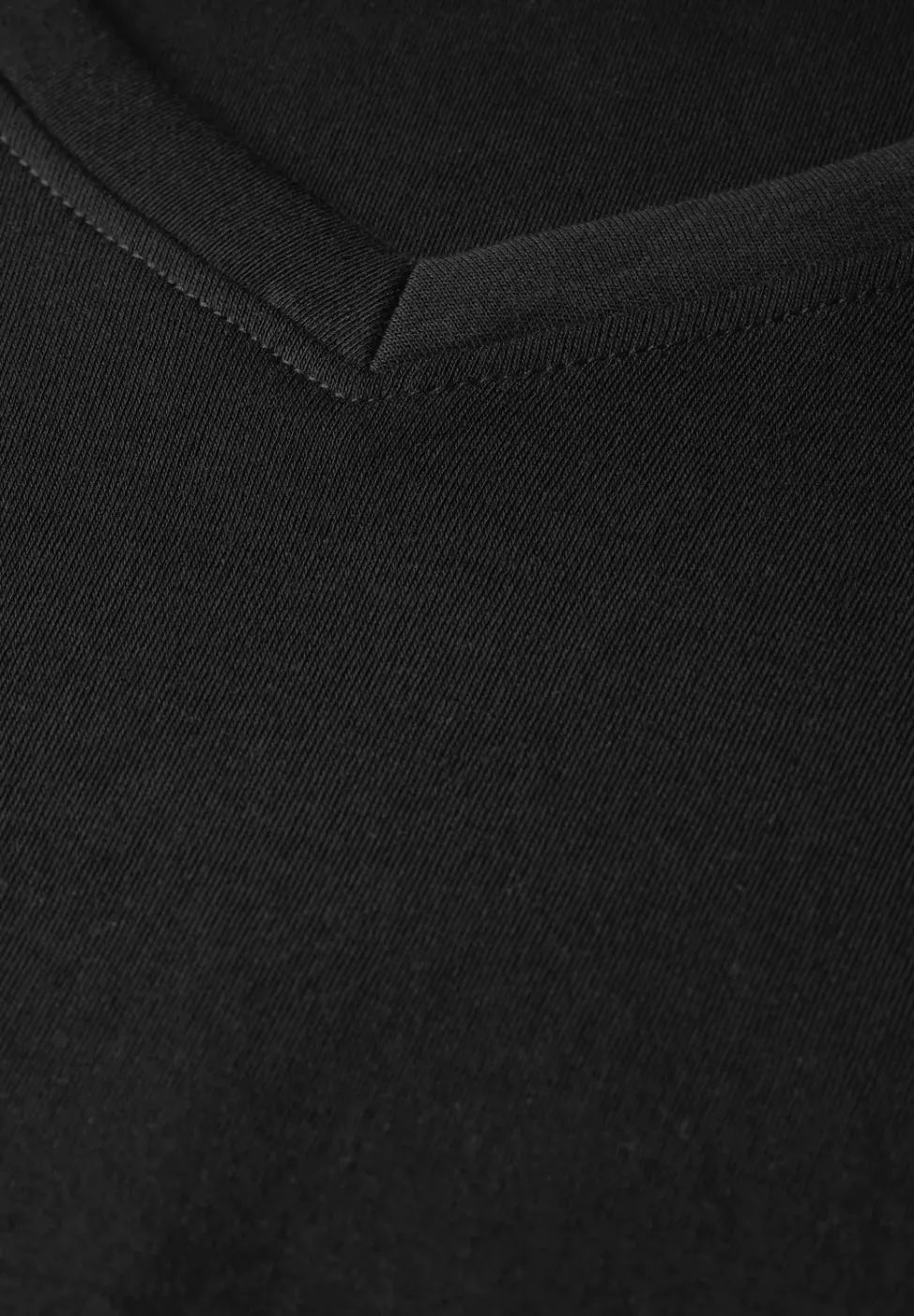 Basic V-Neck Shirt