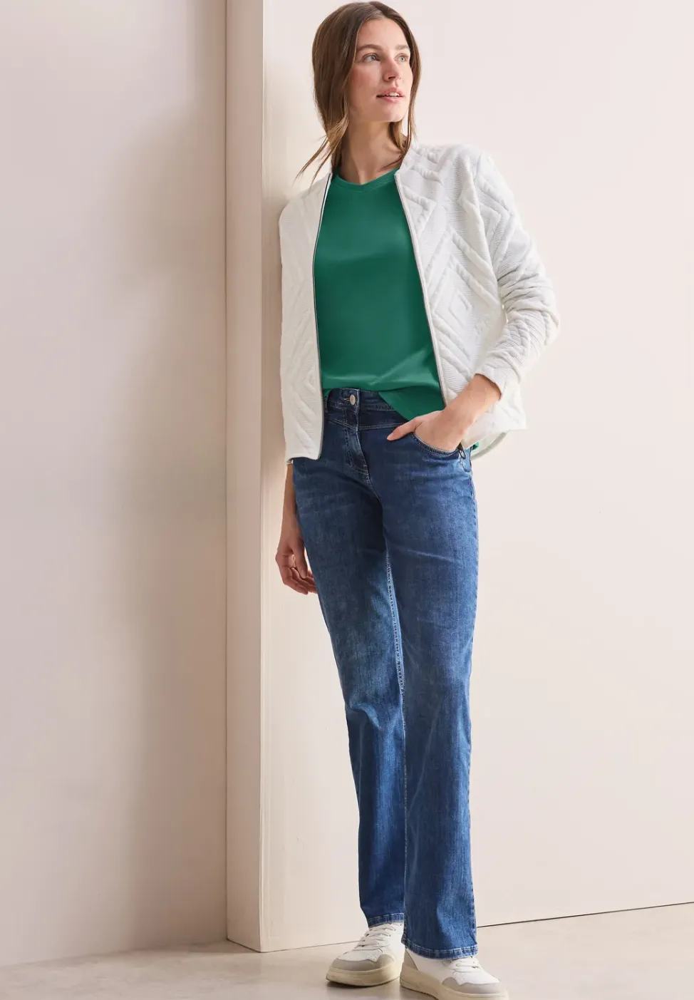 Basic V-Neck Shirt