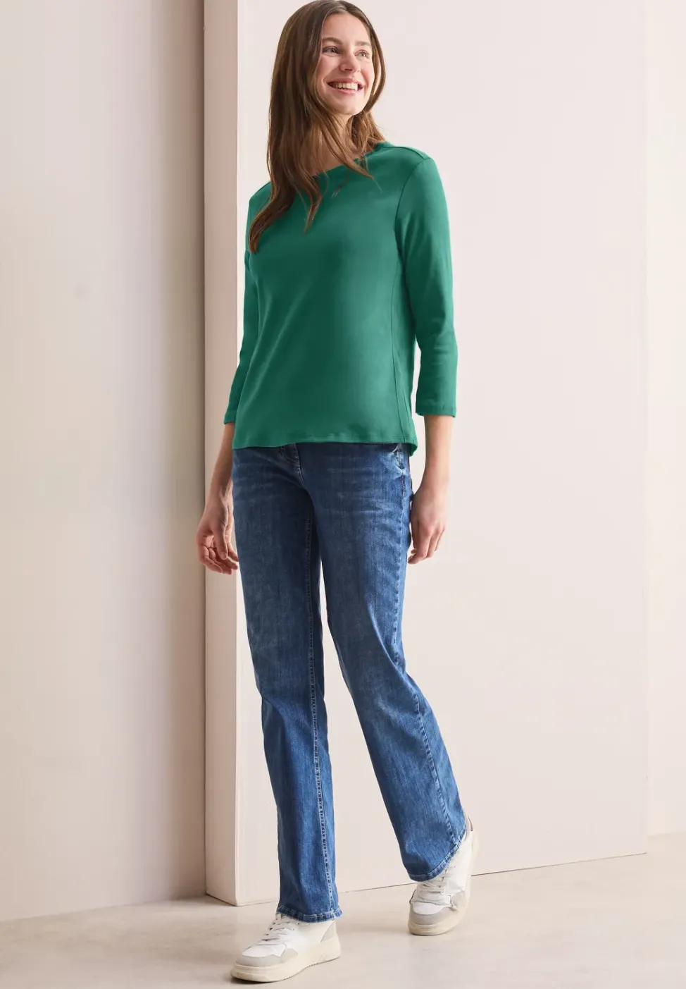 Basic V-Neck Shirt