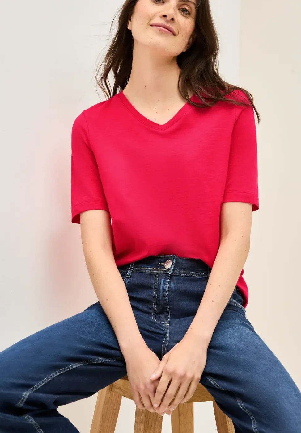Basic V-Neck Shirt