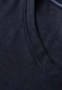 Basic V-Neck Shirt