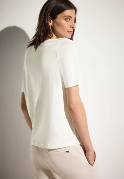 Basic V-Neck T-Shirt