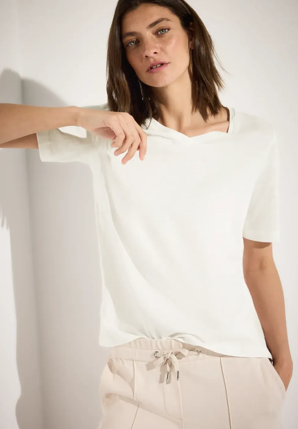 Basic V-Neck T-Shirt