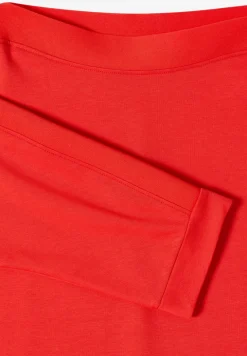 Batwing Shirt mit Tape