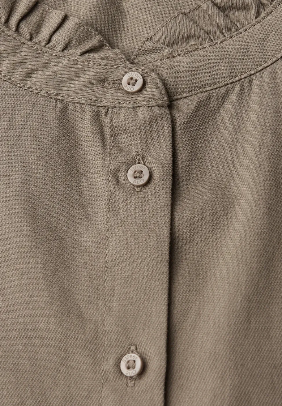 Baumwollbluse mit Rüschen