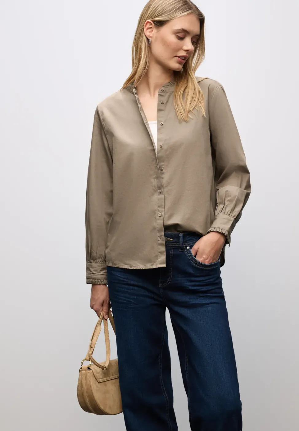 Baumwollbluse mit Rüschen
