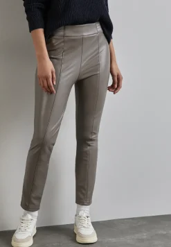 Beschichtete Hose