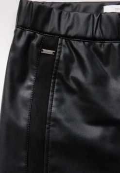 Beschichtete Hose