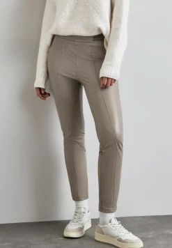 Beschichtete Hose