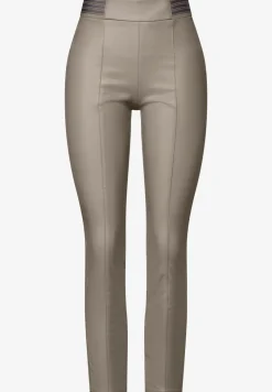 Beschichtete Hose
