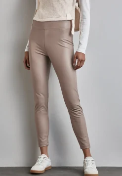 Beschichtete Leggings