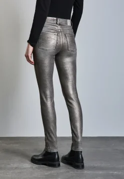 Beschichtete Jeans