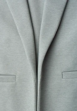 Blazer im langen und offenen Schnitt