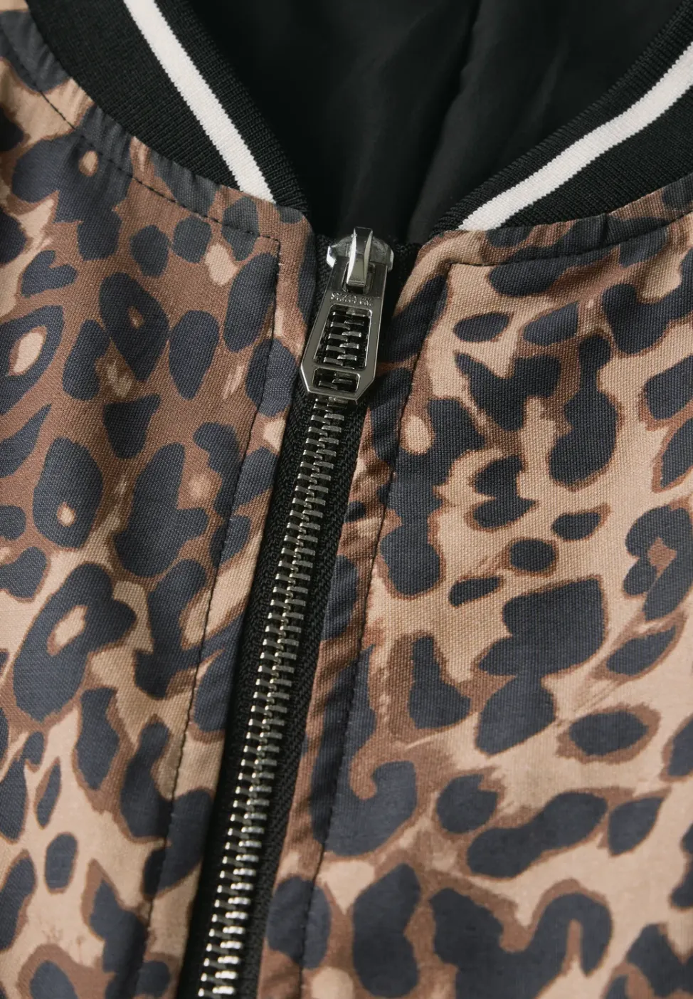 Blouson mit Leo-Muster