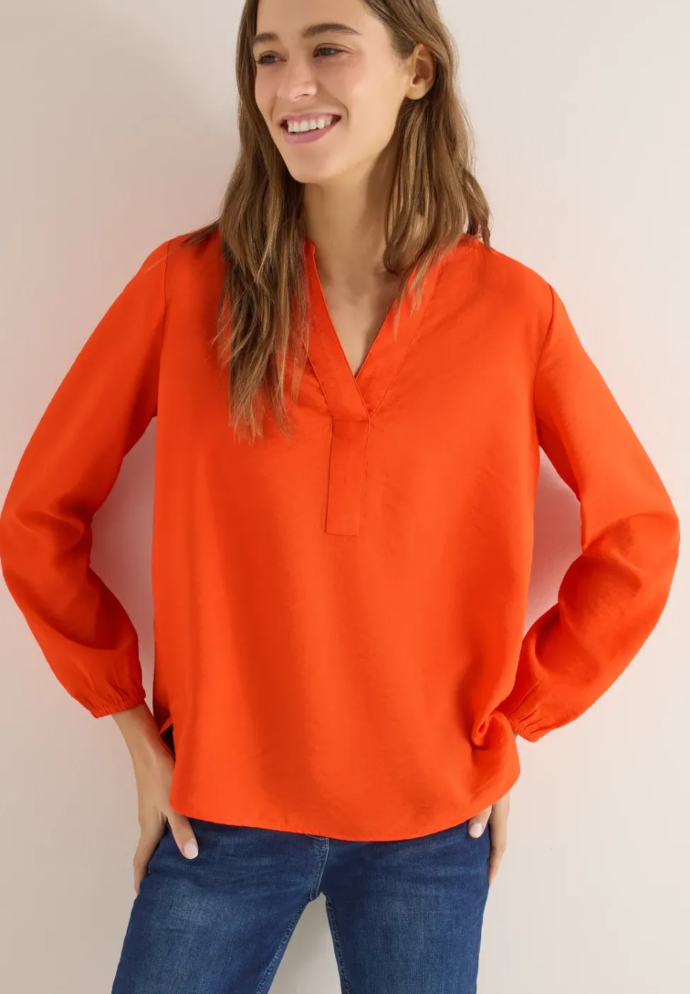 Bluse in Unifarbe