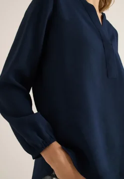 Bluse in Unifarbe